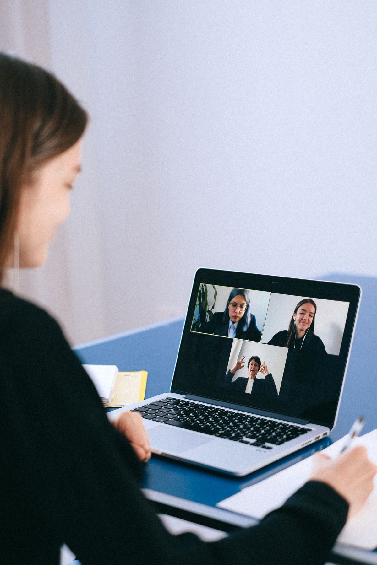 Das perfekte Videocall-Setup im Home Office: Bild, Licht & Ton